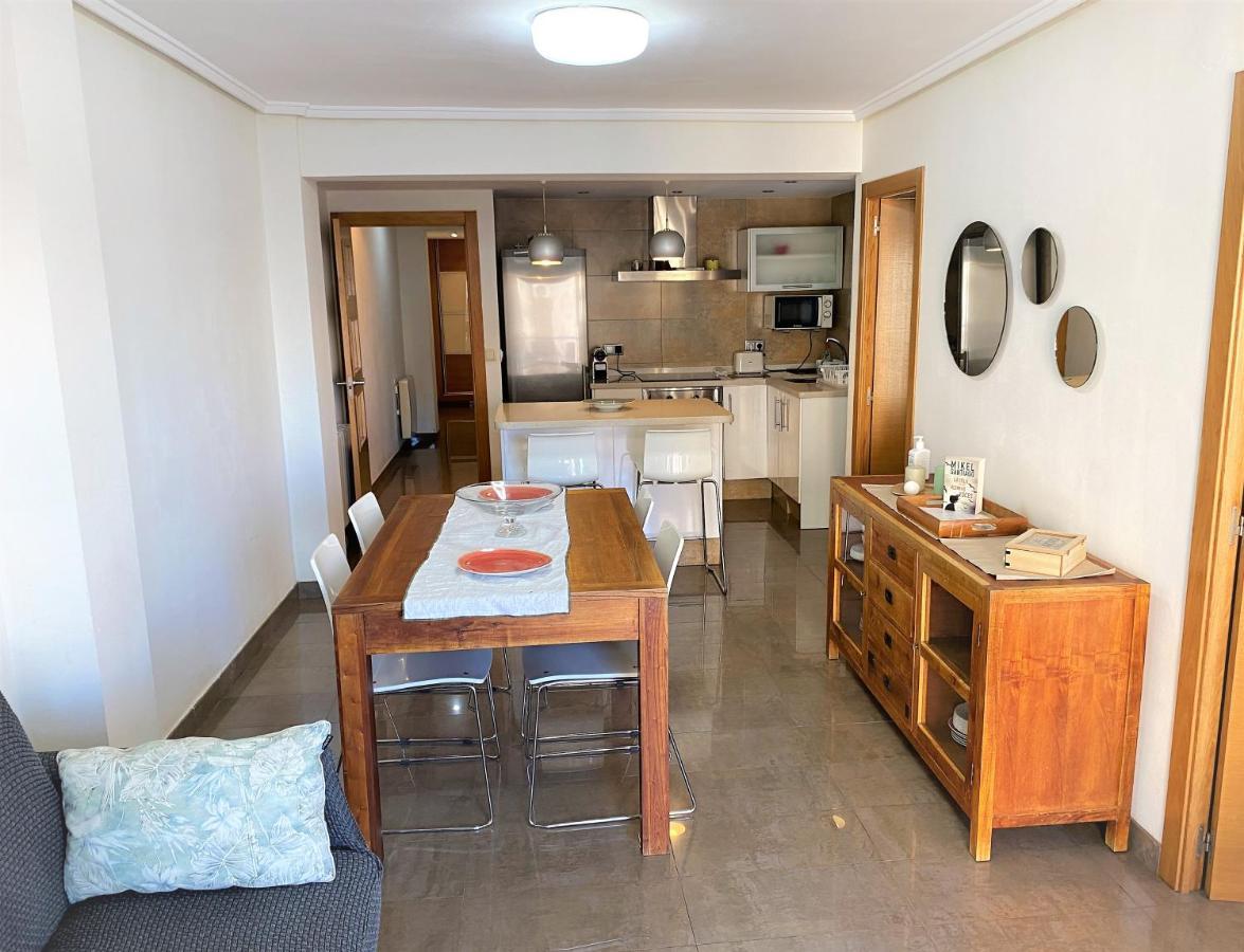 קויירה Renovated Apartment Steps Away From The Beach מראה חיצוני תמונה